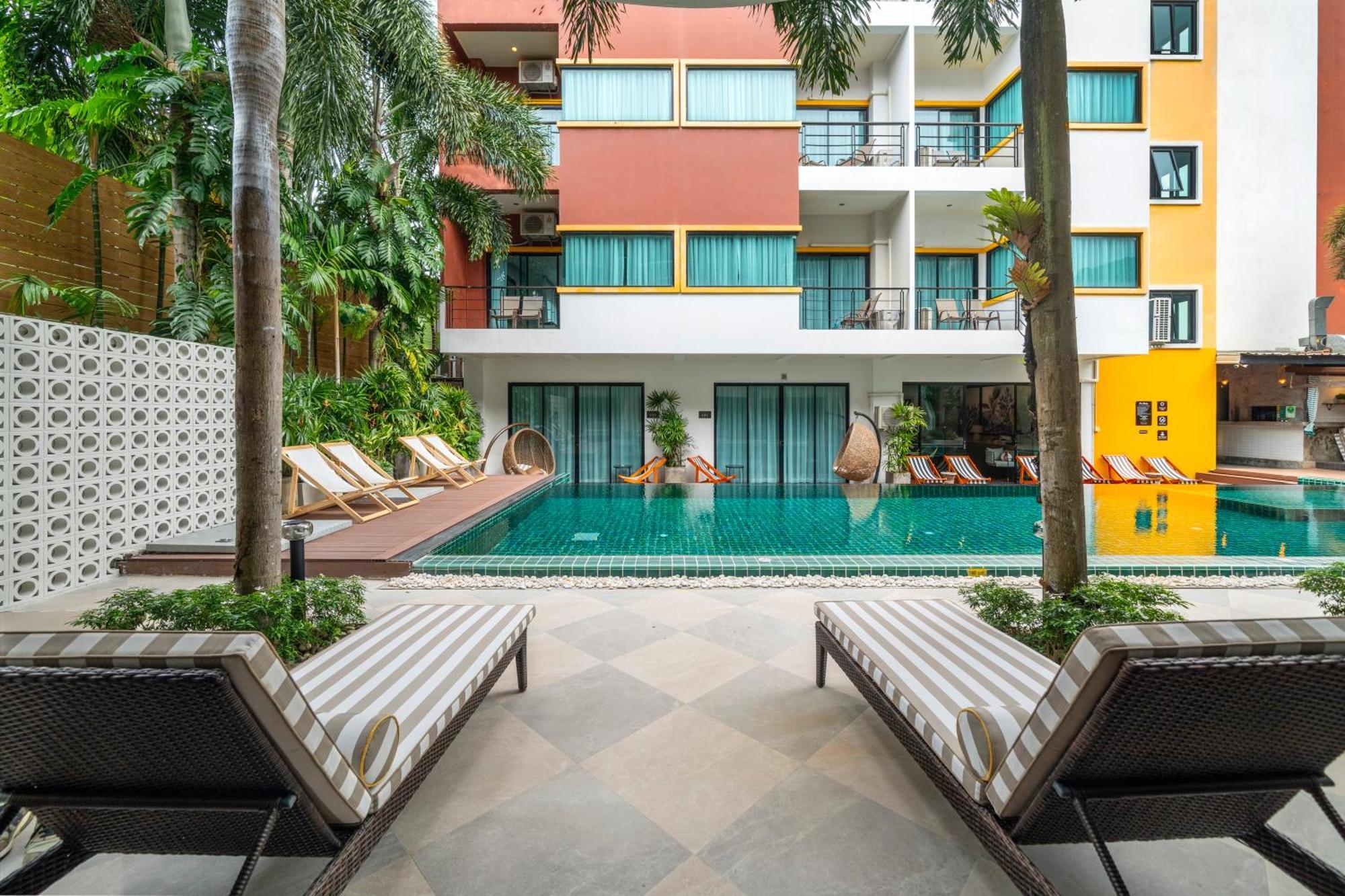 Buasri Boutique Patong Hotel Bagian luar foto