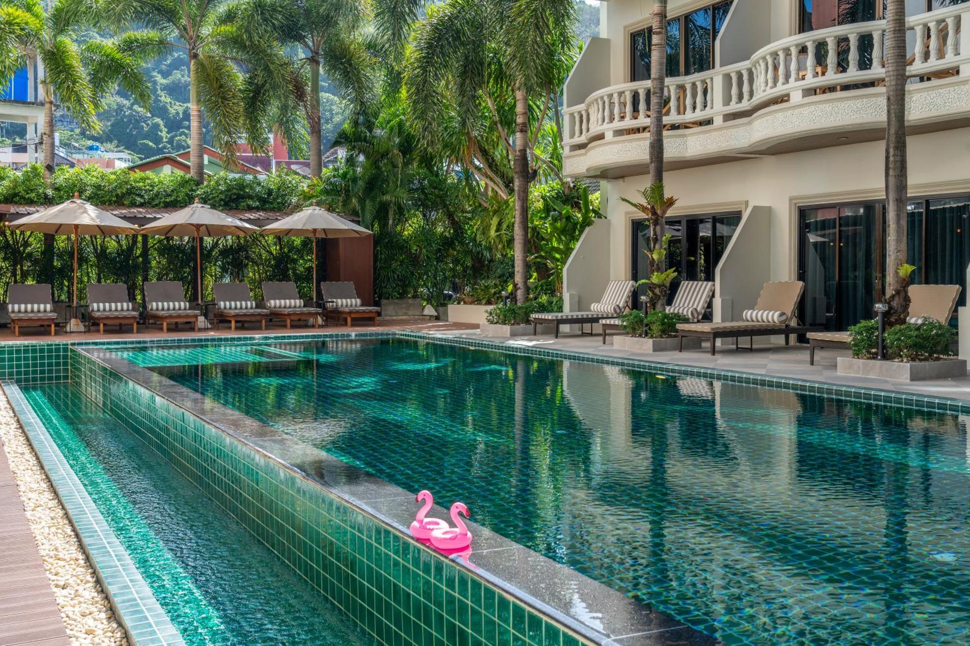 Buasri Boutique Patong Hotel Bagian luar foto