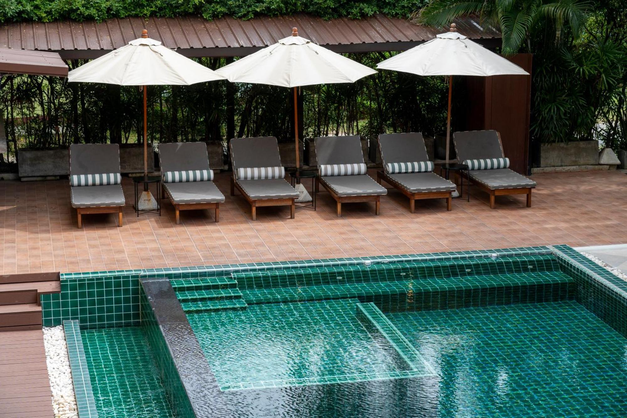 Buasri Boutique Patong Hotel Bagian luar foto