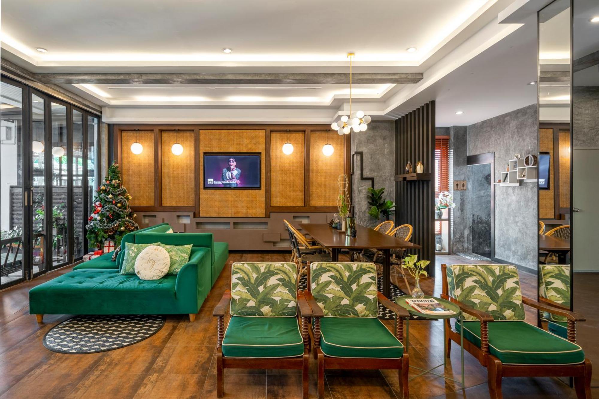Buasri Boutique Patong Hotel Bagian luar foto